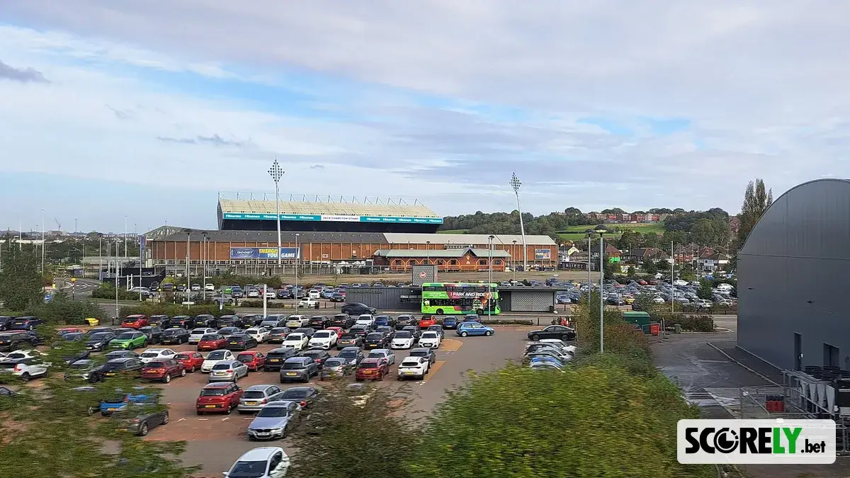 Leeds, Park and Ride facility next to Elland Road football ground - geograph.org.uk - 7647780 (foto de archivo)