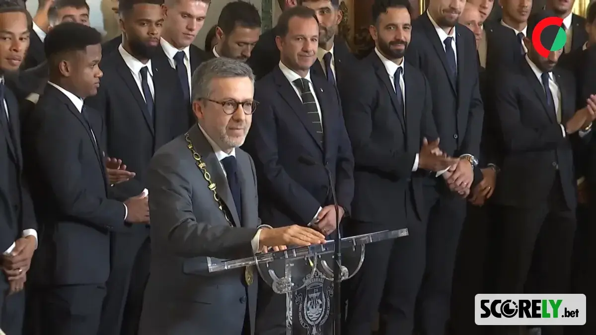 Plantilla y cuerpo técnico del Sporting CP en un acto oficial (foto de archivo)