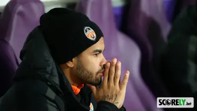 2016 - R.S.C. Anderlecht - FC Shakhtar Donetsk - 0-1 (Alex Teixeira) (foto de archivo)