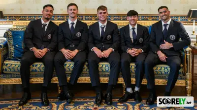 Jugadores del Inter Miami CF posando formalmente en un sofá elegante (file photo)