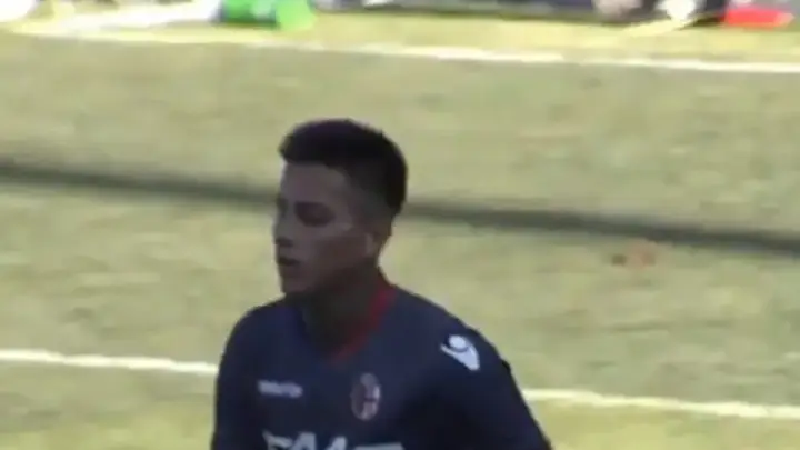 Erick Pulgar em partida pelo Bologna