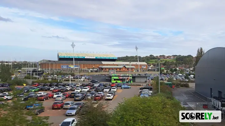 Leeds, Park and Ride facility next to Elland Road football ground - geograph.org.uk - 7647780 (foto de archivo)