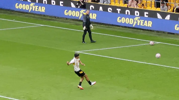 Raúl Jiménez en un partido del Wolverhampton en 2021