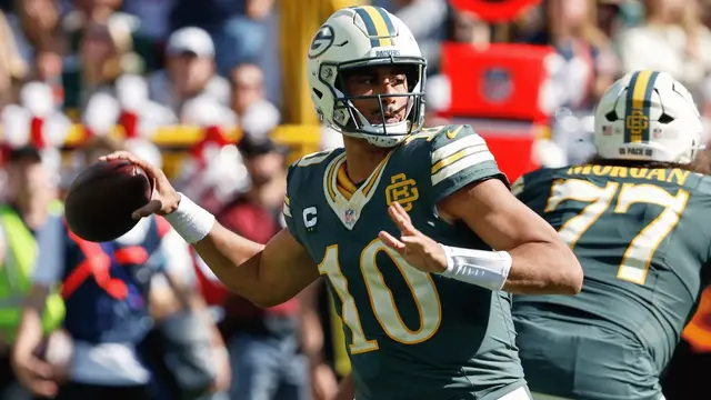 Jordan Love's best plays from 367-yard game vs. Bears | Week 5