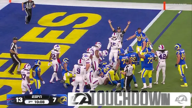 RUSHING TD !! BLAKE CORUM BULLDOZES THROUGH